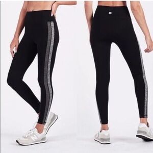 🖤🩶 Vuori Racer Stripe Black Leggings